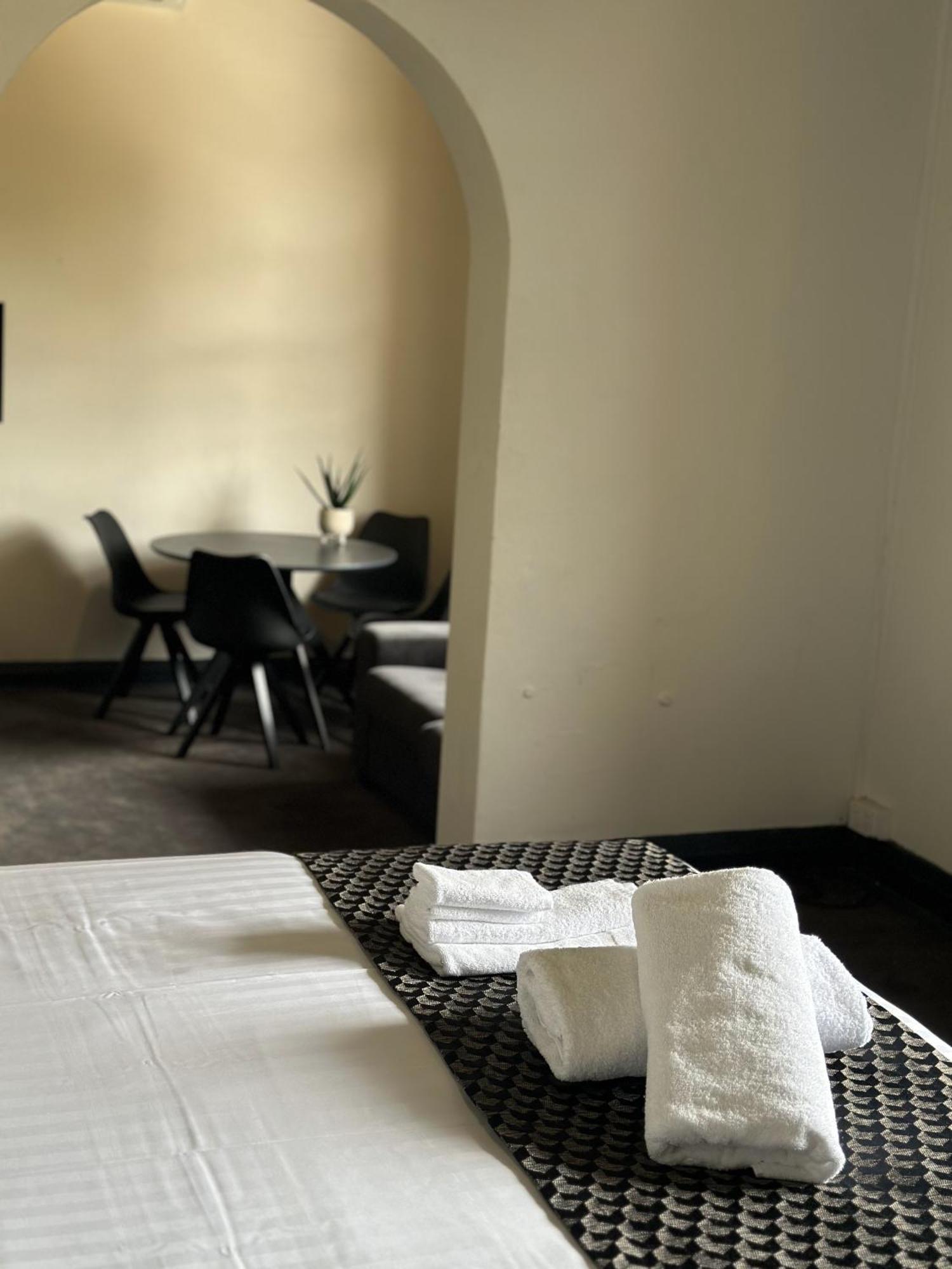 Romano'S Hotel & Suites Wagga Wagga Ngoại thất bức ảnh