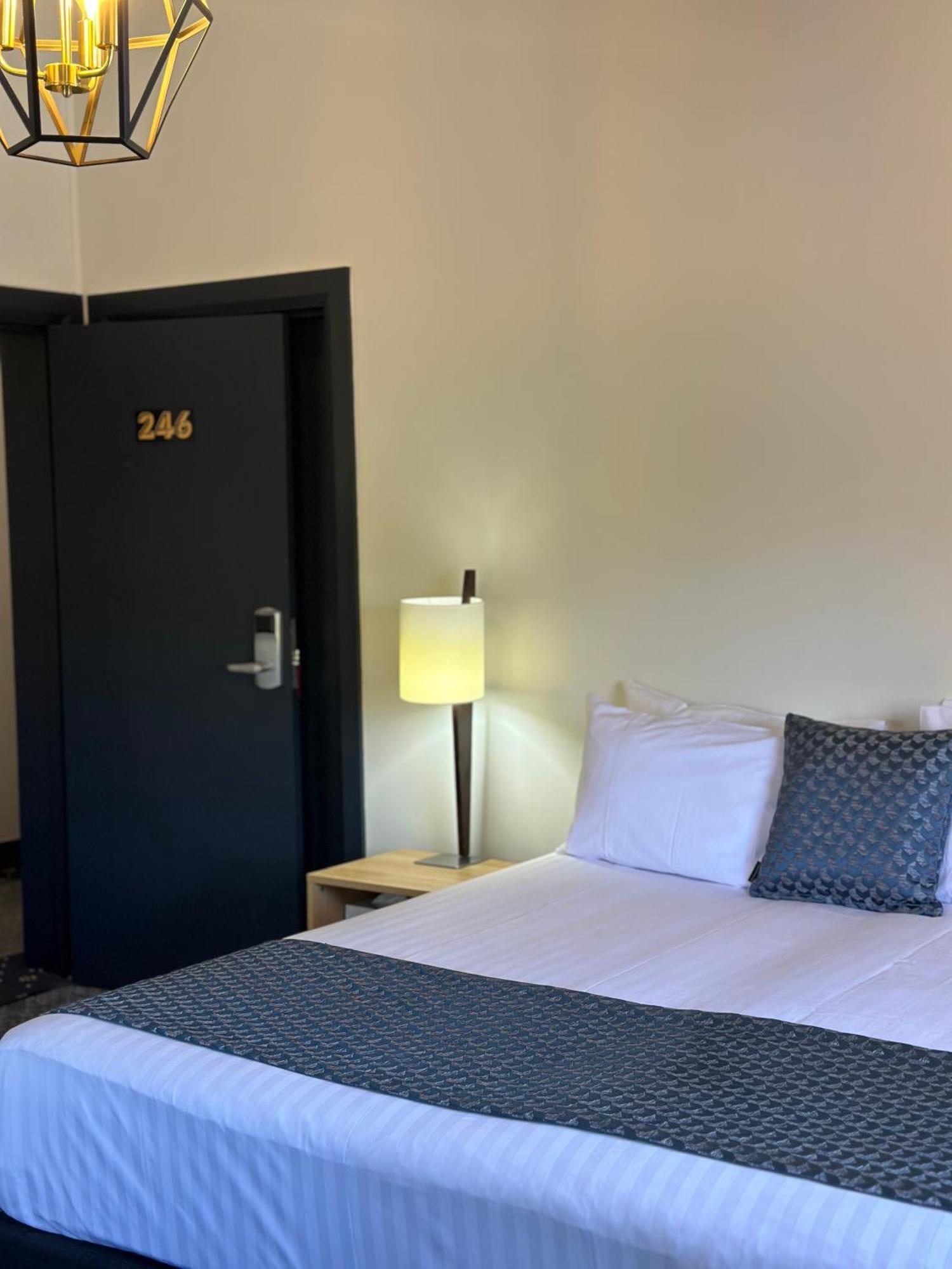 Romano'S Hotel & Suites Wagga Wagga Ngoại thất bức ảnh